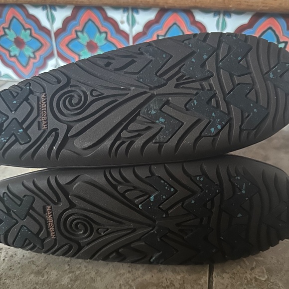 Manitobah Mukluks x Jamie Okuma 2021 Artist Series Tamarack Tan Limited Edition - Picture 6 of 11